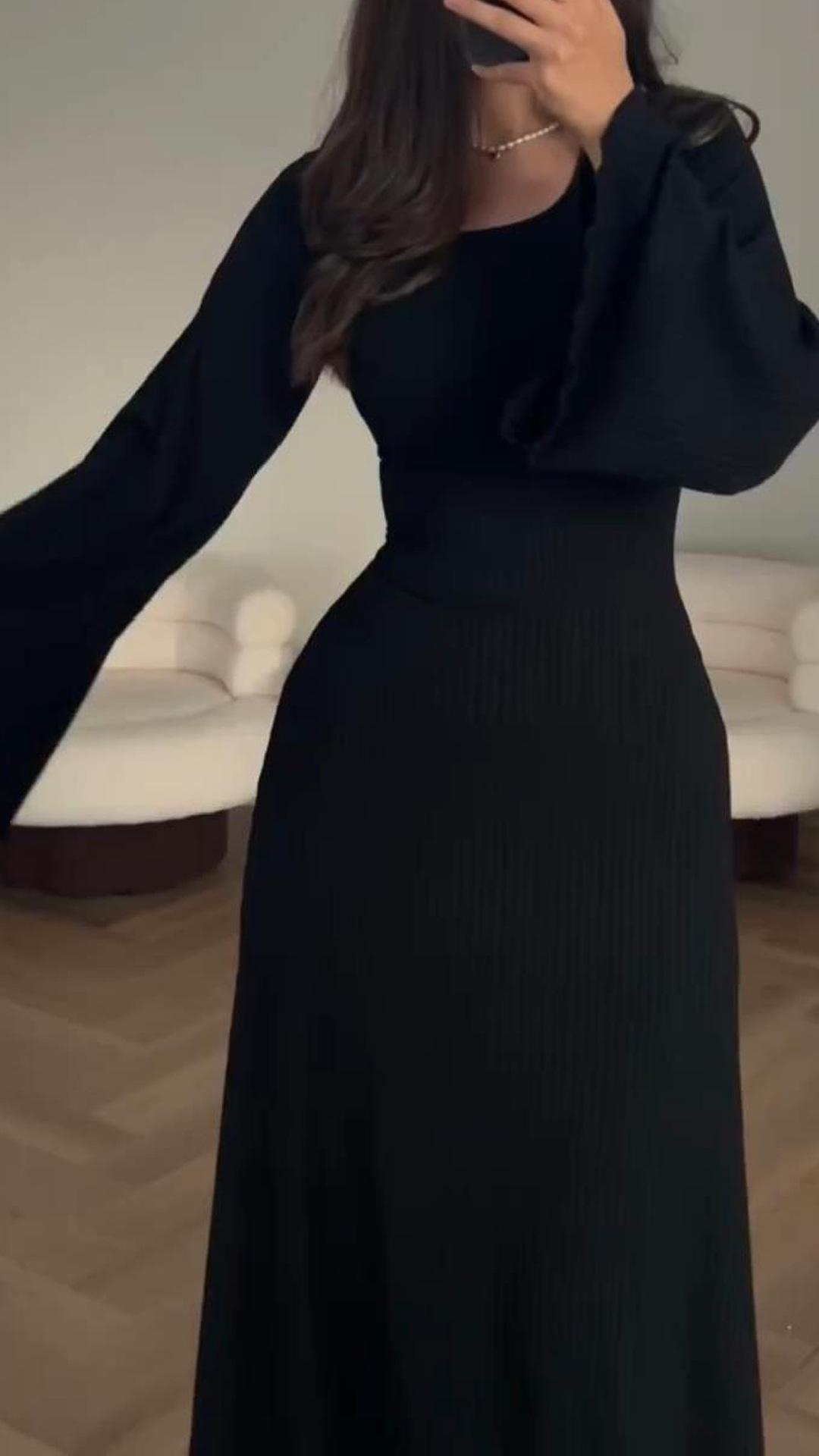 Rochie tricotată elegantă cu talie înnodată